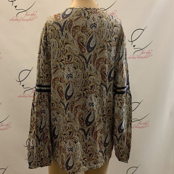 St. John's Bay. Size S (oversized). Rayon Blend. Long Sleeve. Button Up. B63 - Picture 4 of 5